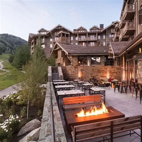 luxury hotel yellowstone park