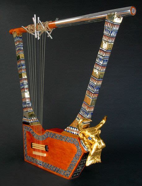 lyre of building