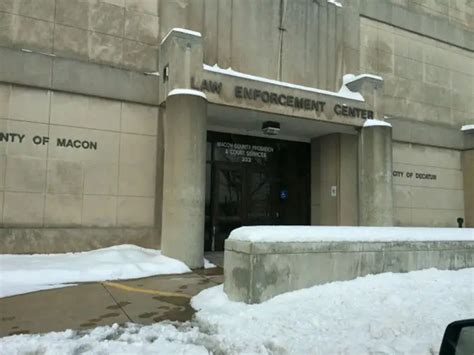 macon county jail search