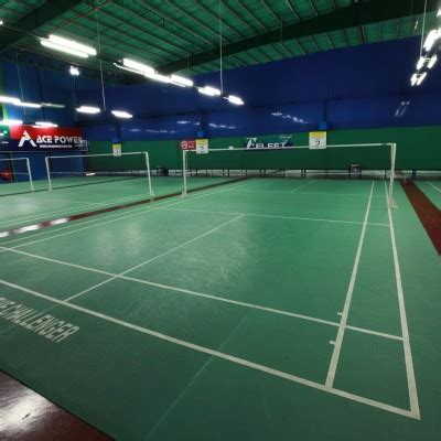 magarpatta badminton court