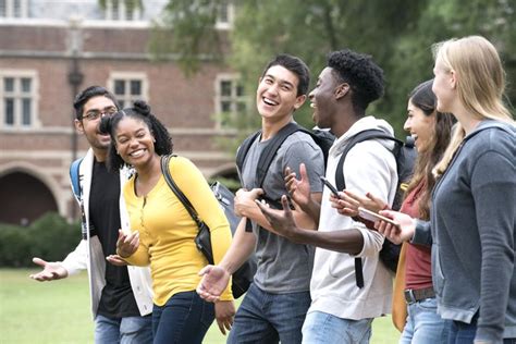 making friends in college