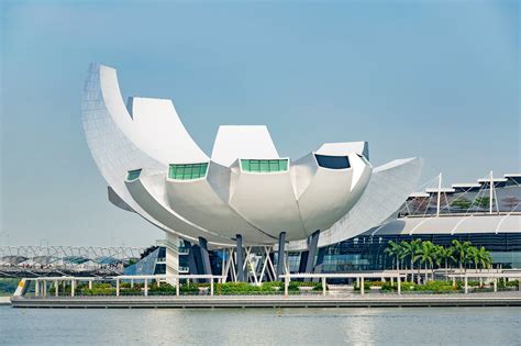 marina bay art and science museum