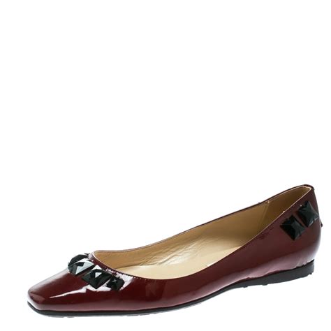 maroon flats