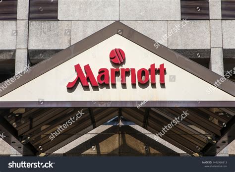 marriott company stock