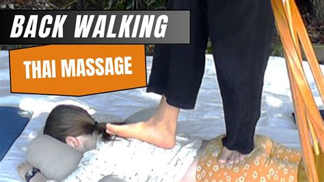 massage stepping on back