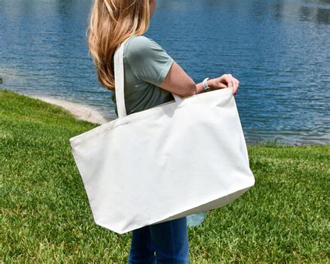 massive tote bag