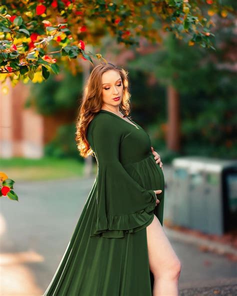 maternity dress photos