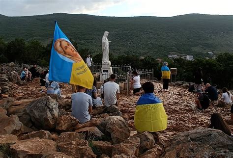 medjugorje unfolds in peace and in war Kindle Editon