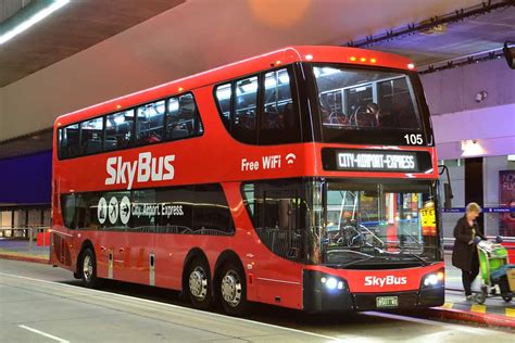 melbourne airport to city by bus