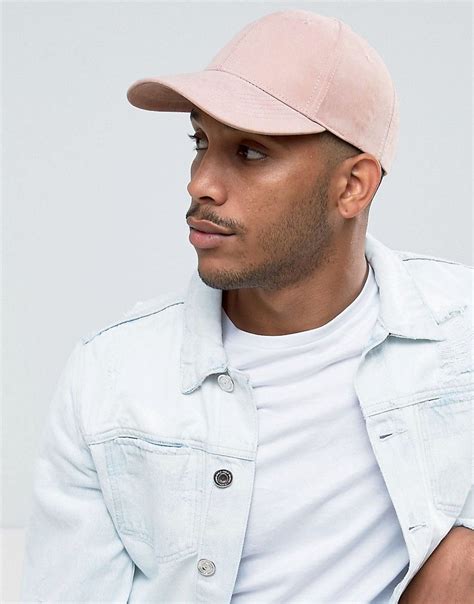 men pink hats