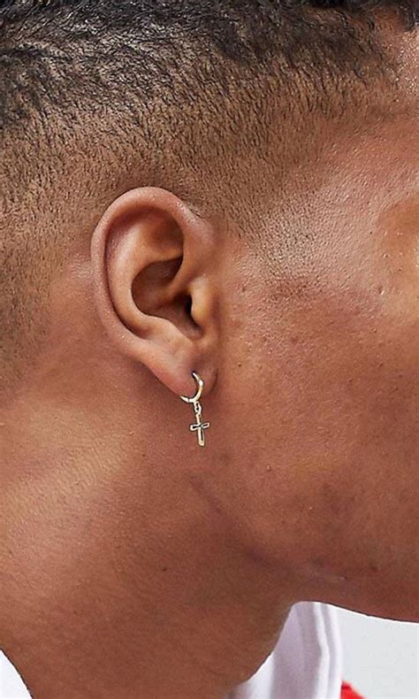 men with one earring