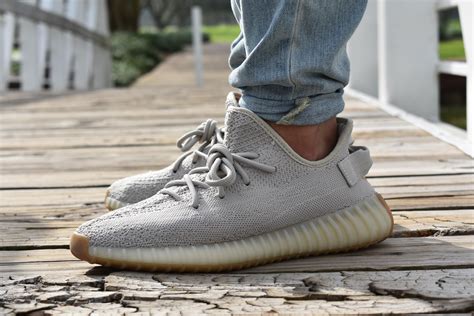 mens yeezy shoes