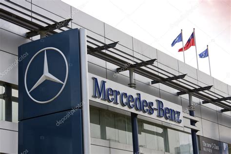 mercedes benz stock