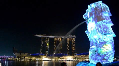 merlion at night