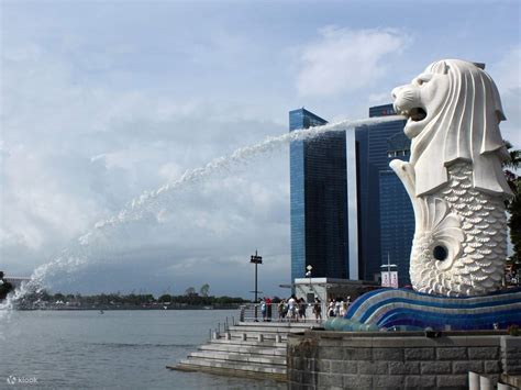 merlion to gardens by the bay