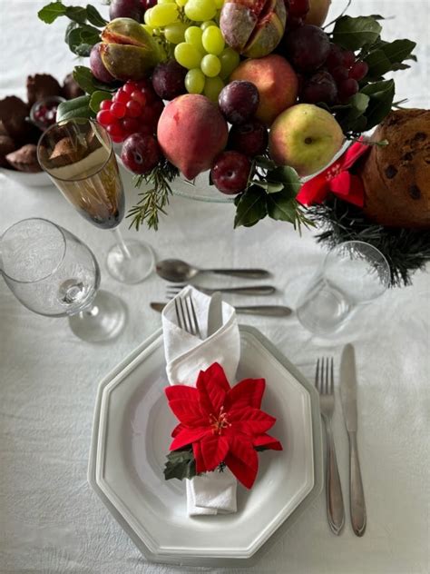 mesa enfeitada de natal