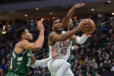 milwaukee bucks vs cleveland cavaliers predictions