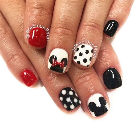 minnie and mickey nails