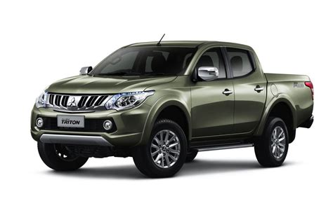 mitsubishi triton car manual PDF