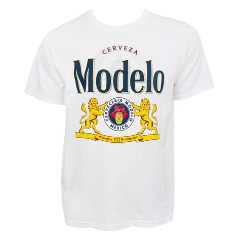 modelo t shirt