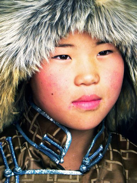 mongolia faces of a nation mongolia faces of a nation PDF