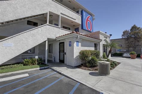 motel 6 bellflower ca