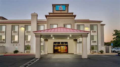 motels in hesperia ca