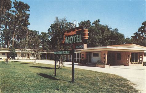 motels in leesburg fl