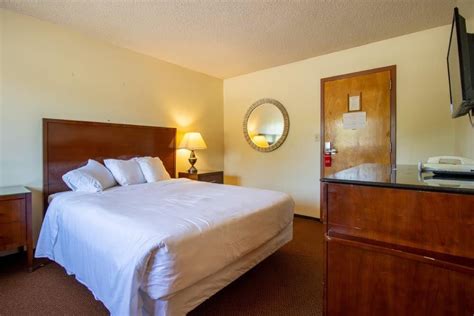 motels in ontario ca