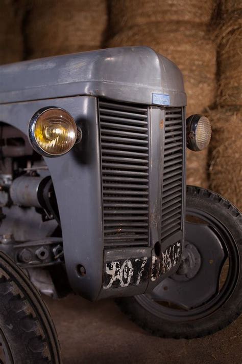 motor do ferguson tef 20 Doc