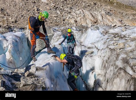 mountain rescue the ascent Kindle Editon