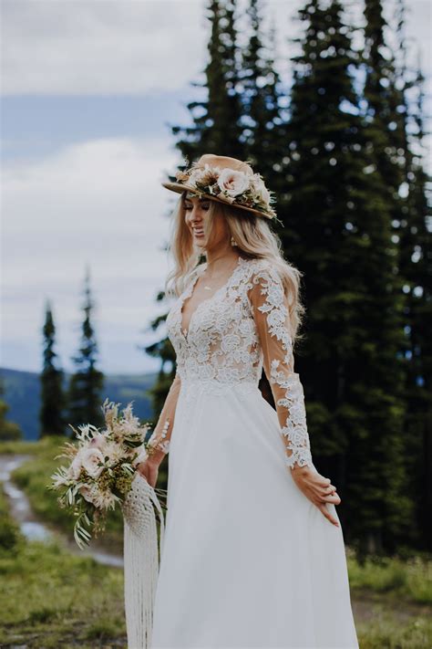 mountain wedding dress