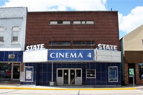 movies menomonie wisconsin theater