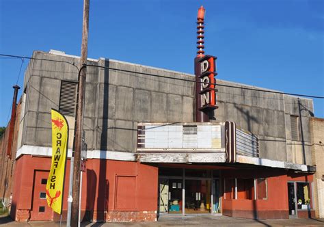 movies playing in alexandria la