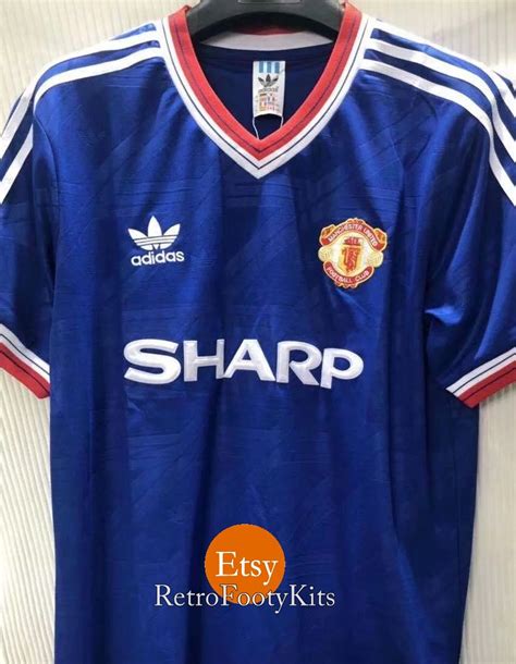 mufc retro shirt