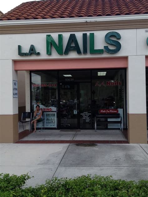 nail places in coral springs