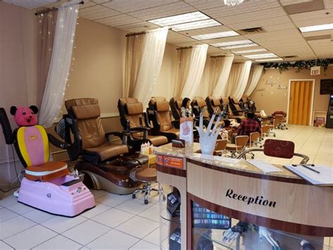 nail salons quincy il