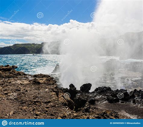 nakalele point and blowhole