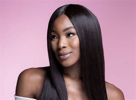 naomi campbell part in the middle hairstyles