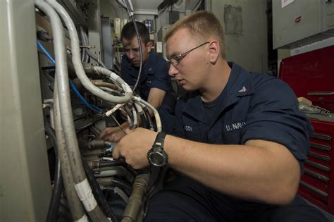 navy electricity electronics training technicians PDF