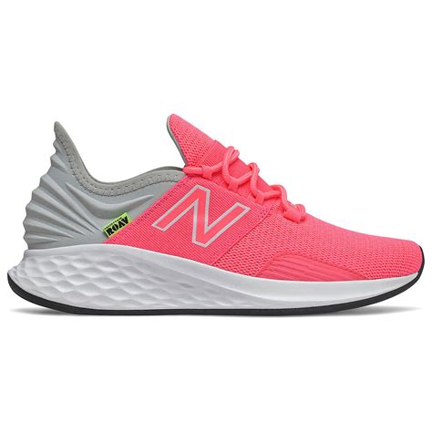 new balance women's fresh foam roav running shoe