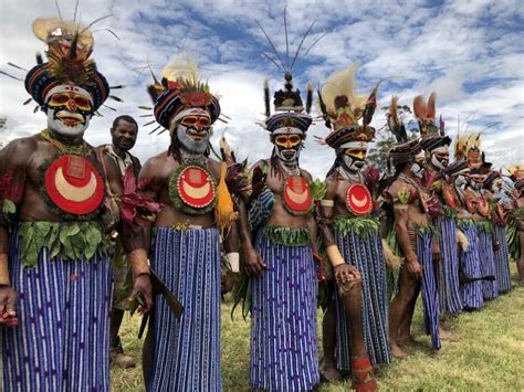 nieuw guineesche oerkunst Doc