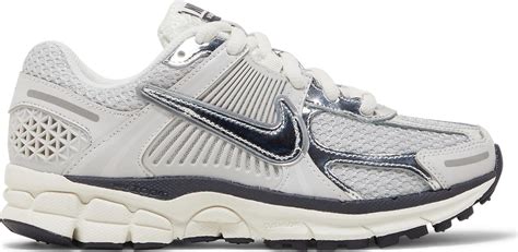 nike zoom vomero 5 metallic