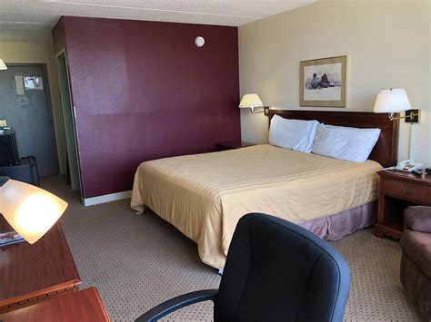 norwood inn and suites