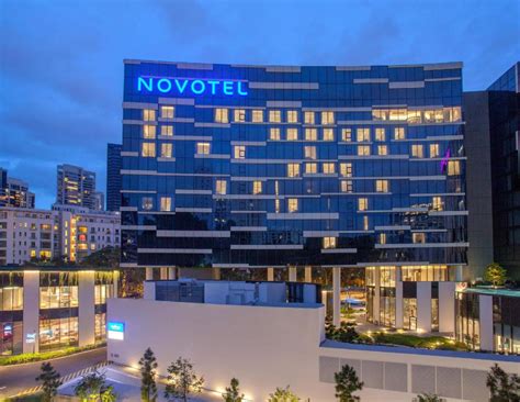 novotel singapore on stevens hotel