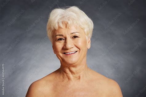 nude 50 yr old women