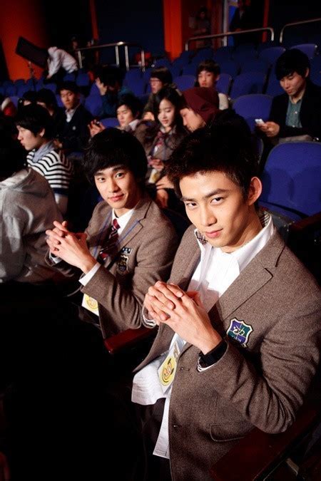 ok taecyeon and kim soo hyun