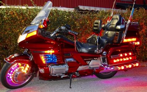 olx motor honda goldwing Reader