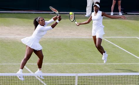 on the court with venus and serena williams PDF
