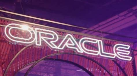 oracle stock price